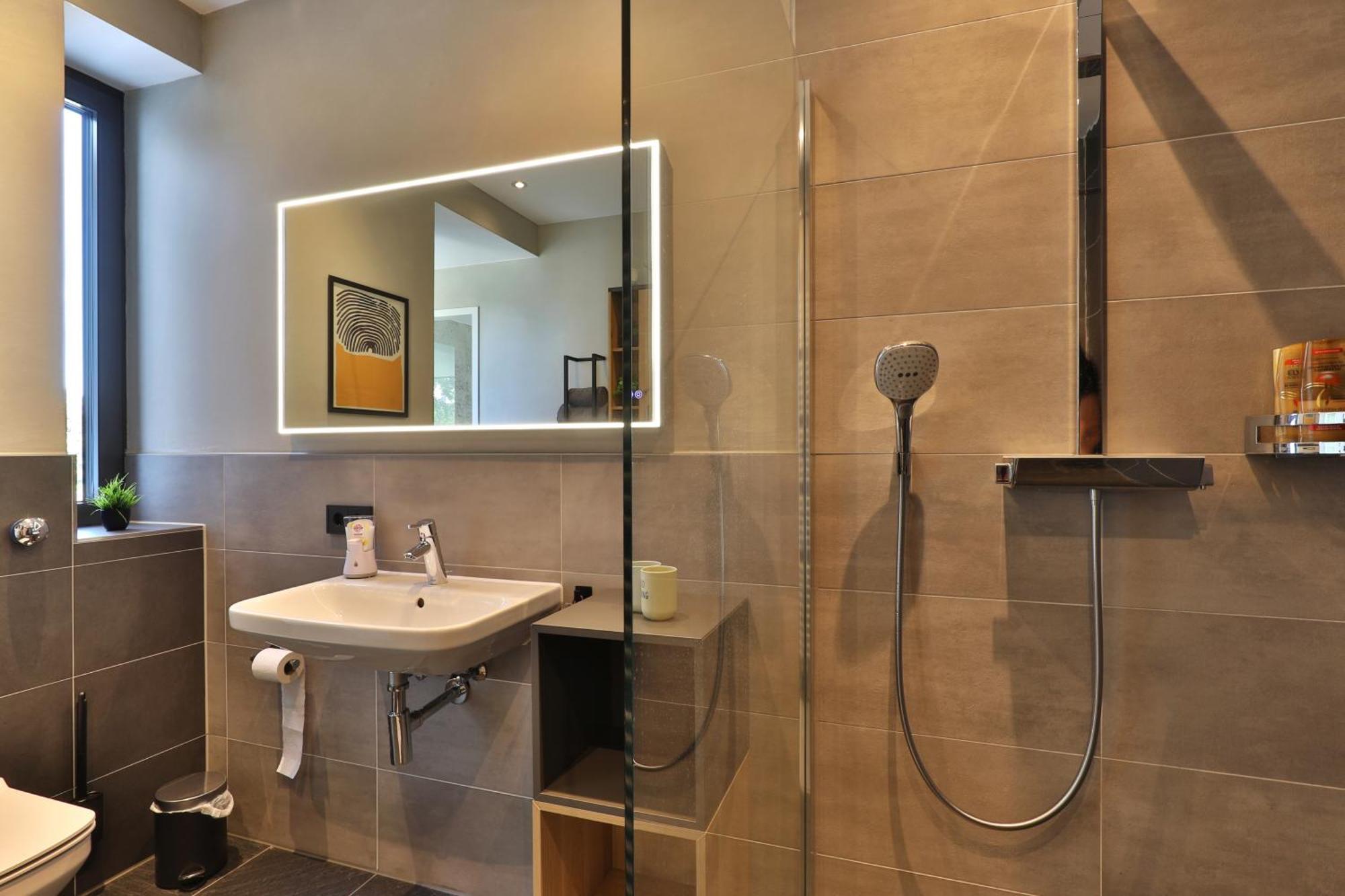 Moderne Studio-Wohnung Ґерстгофен Екстер'єр фото